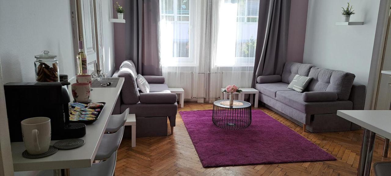 Sweet 16 Apartment In The Party District Budapest Exterior foto